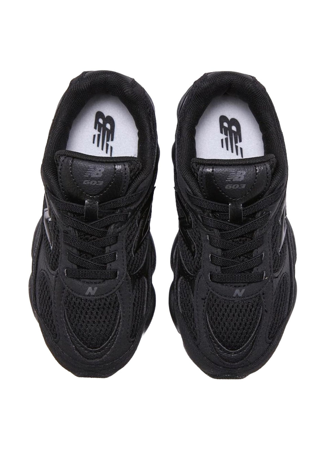 Scarpe nere per bambino