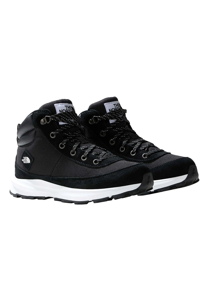 Chaussures noires et blanches pour enfants