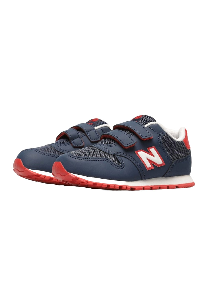 Chaussures bleues pour nouveau-nés
