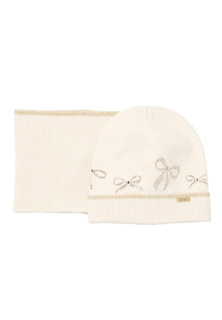 Conjunto de gorro crema para niña