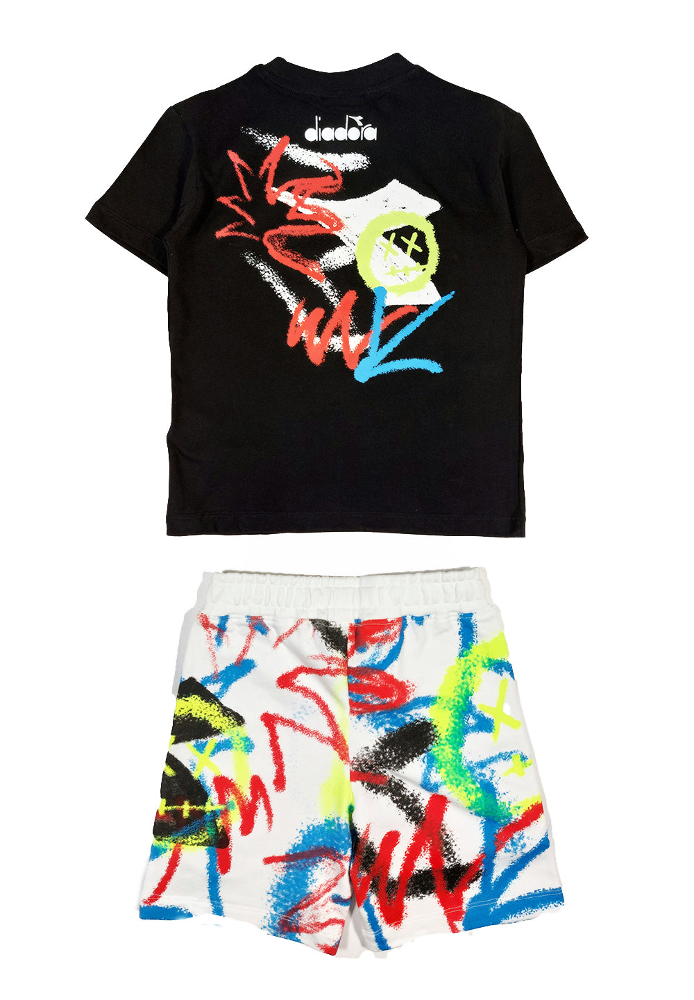 Conjunto en blanco y negro para niño