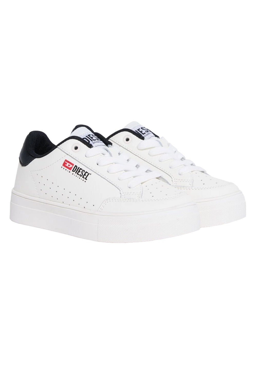 Zapatos blancos para niño