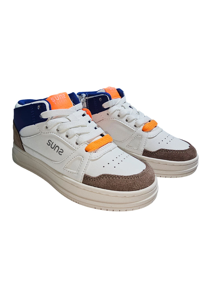 Zapatos blancos para niño