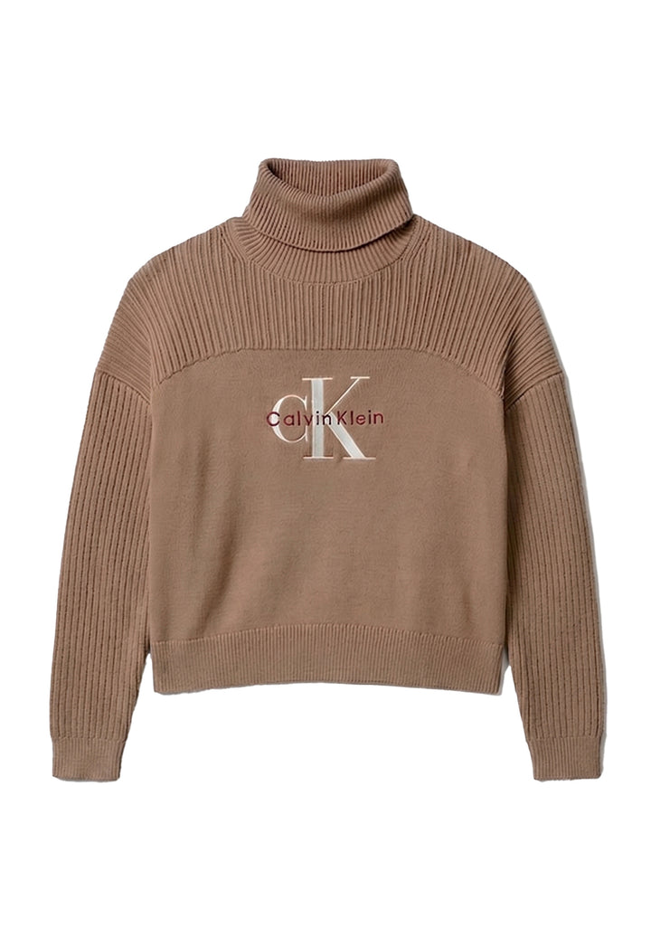 Jersey de cuello alto marrón para niña