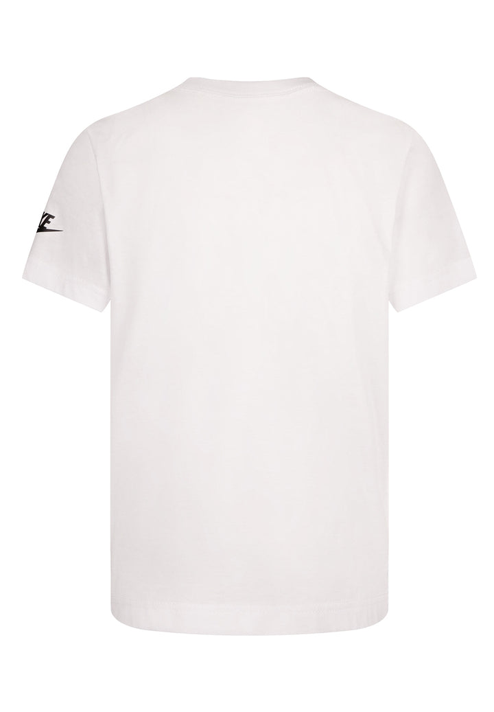 White t-shirt for a boy