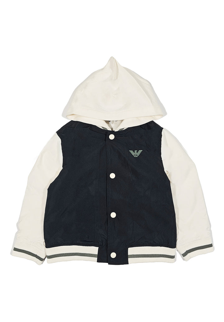Chaqueta blanca y negra para niño
