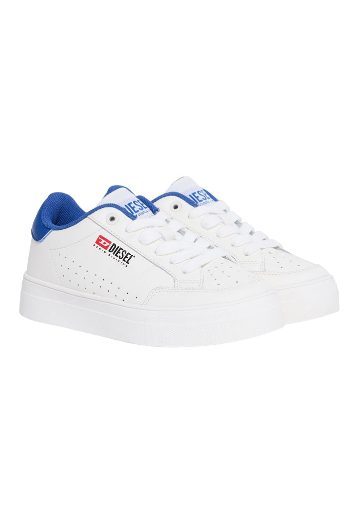 Zapatos blancos para niño