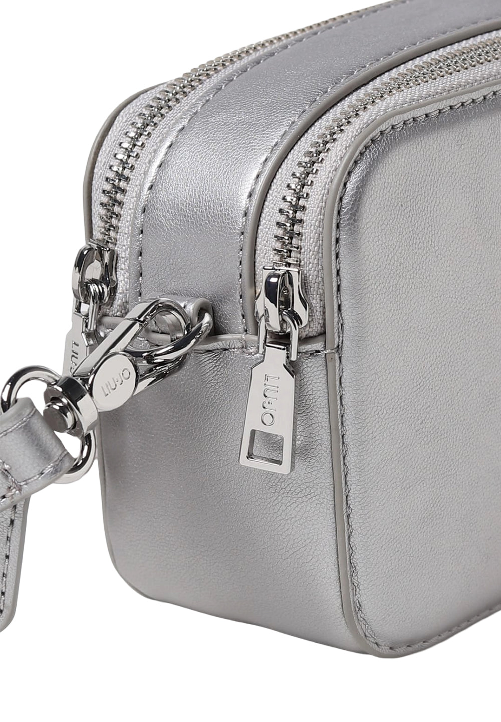 Bolso plateado para niña