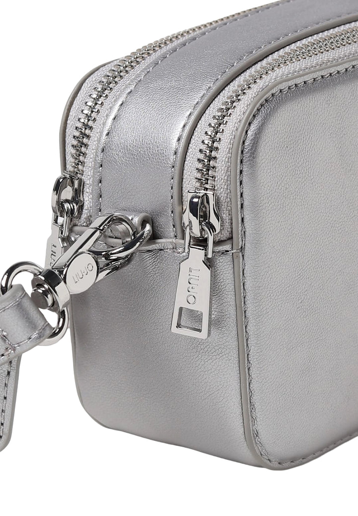 Bolso plateado para niña