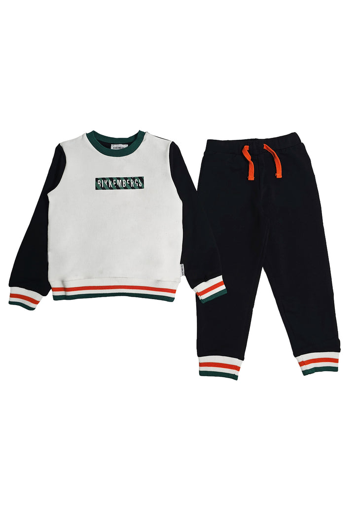 Conjunto de sudadera blanco y negro para niño