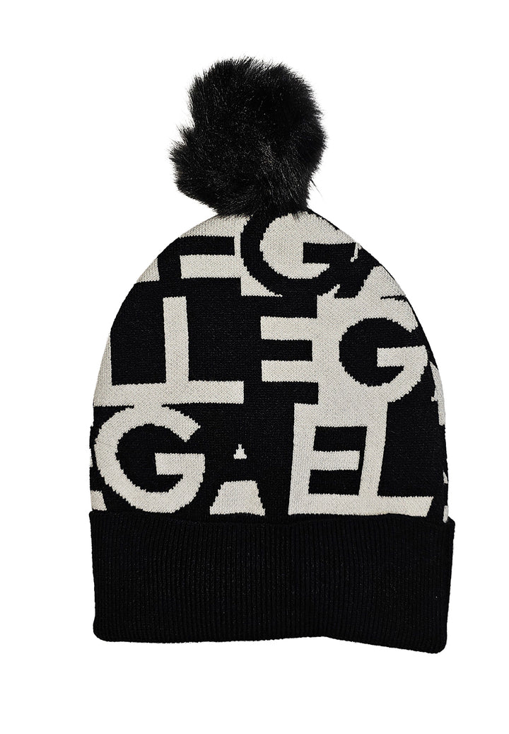 Gorro blanco y negro para niña