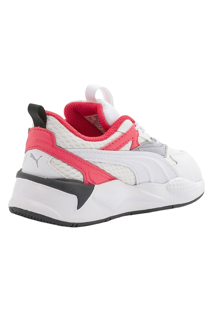 Zapatos blancos para niño
