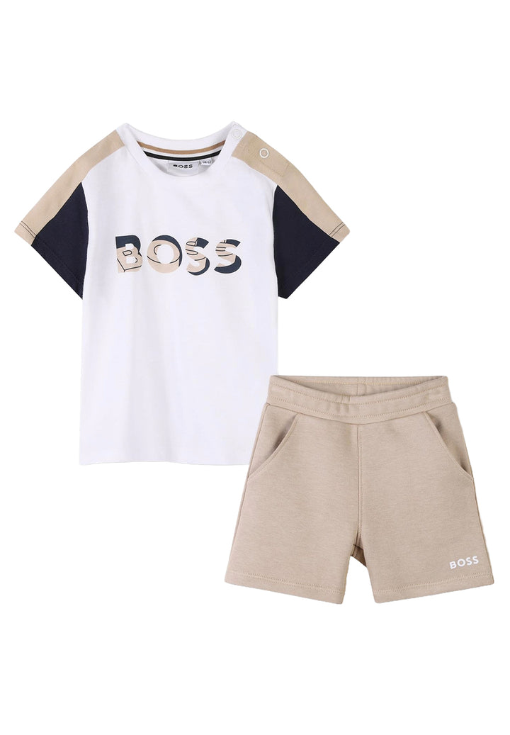 Conjunto blanco y beige para niño