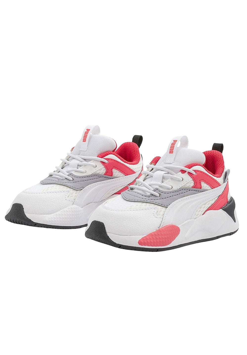 Zapatos blancos para niño