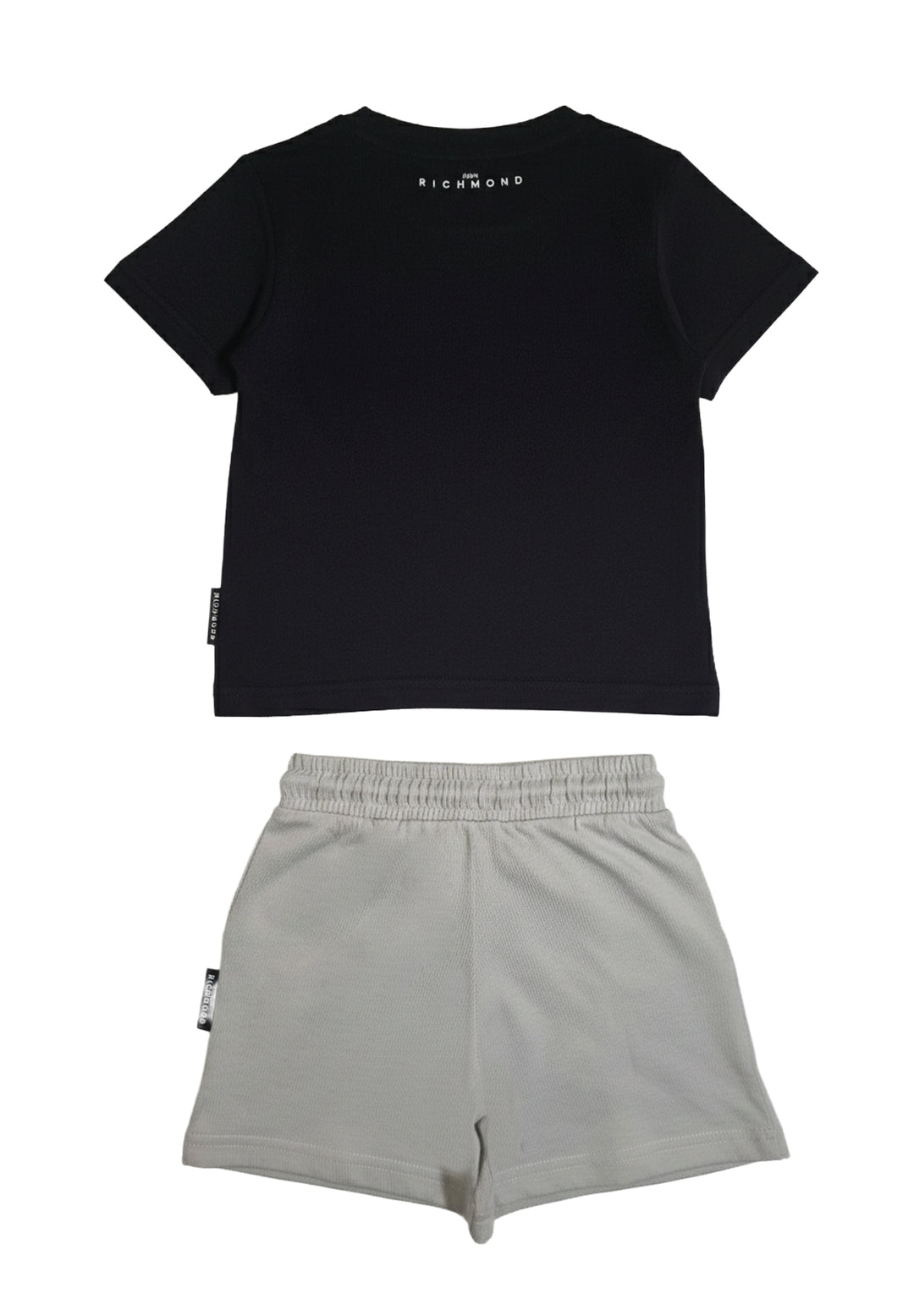 Conjunto negro y gris para niño