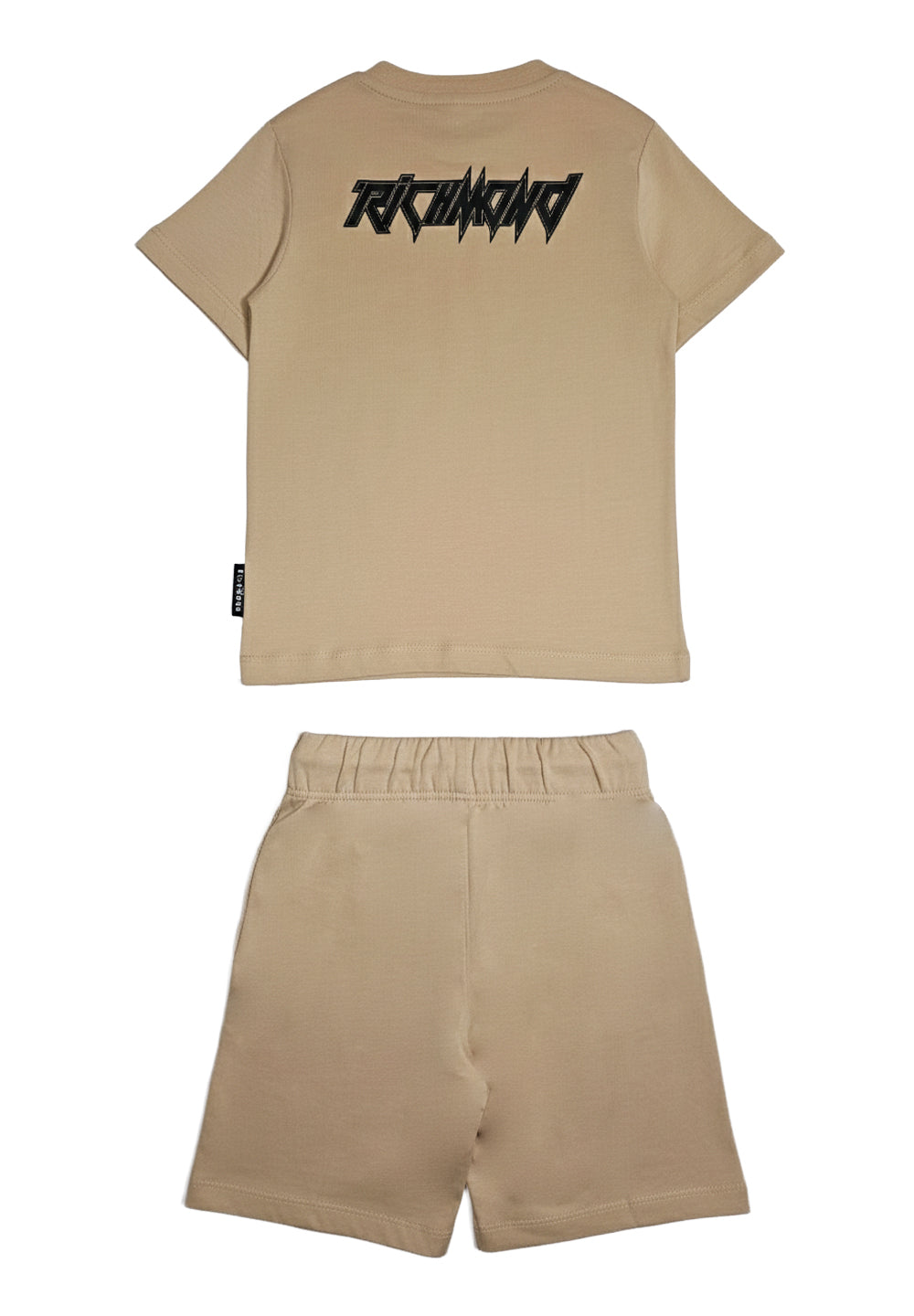 Traje beige para niño