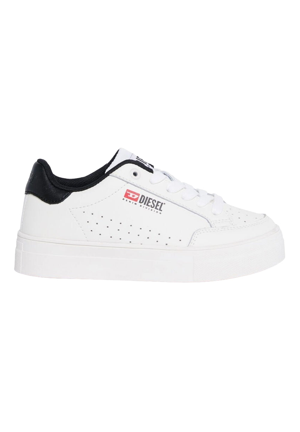 Zapatos blancos para niño