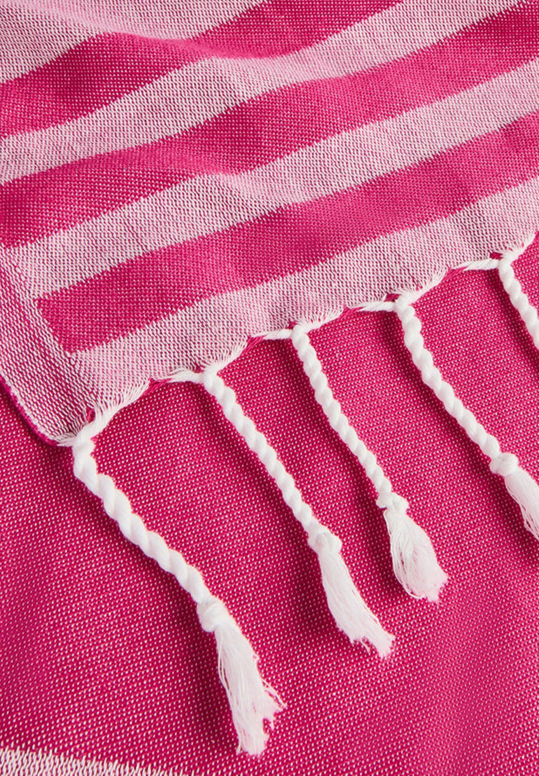 Toalla de playa fucsia para niña