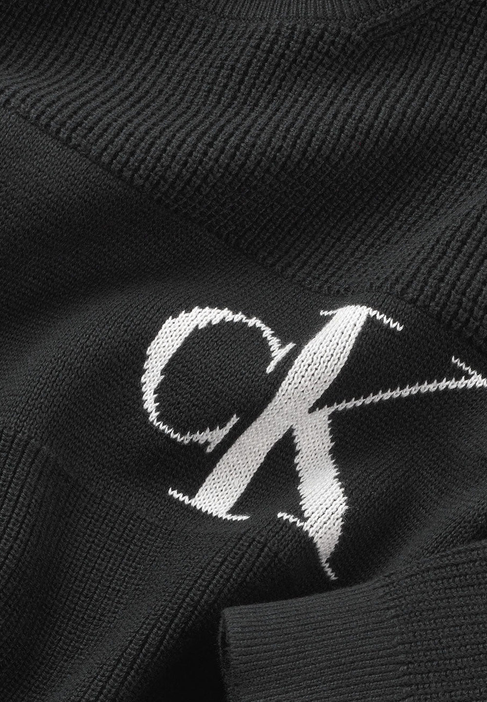 Pull noir pour enfant